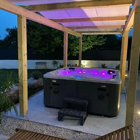 House Ivan 2 With Heated Pool Neoric